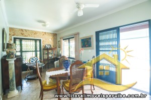 Casa no bairro Centro, Lado Linha