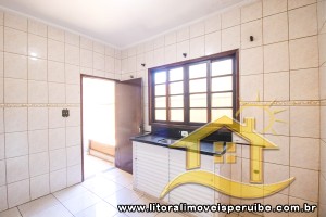 Casa no bairro Jardim Peruíbe, Pós Linha