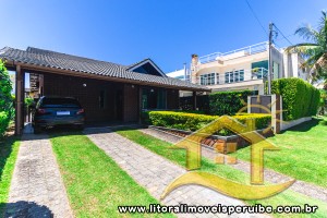 Casa no bairro Bougainvillée II, Lado Linha