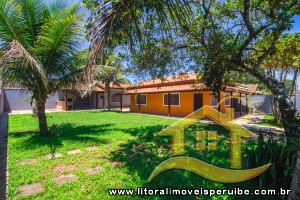 Casa no bairro Belmira Novaes, Lado Linha