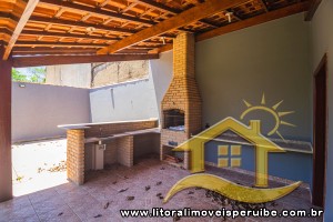 Casa no bairro Belmira Novaes, Lado Linha
