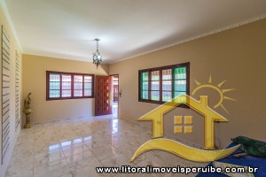 Casa no bairro Belmira Novaes, Lado Linha