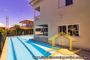Casa no bairro Bougainvillée II, Lado Linha
