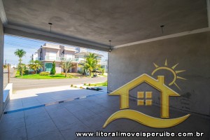 Casa no bairro Bougainvillée IV, Pós Linha
