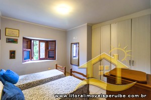 Casa no bairro Bougainvillée II, Lado Linha