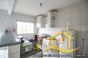 Casa no bairro Belmira Novaes, Lado Praia