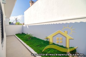Casa no bairro Jardim Márcia, Lado Linha