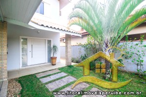 Casa no bairro Bougainvillée III, Lado Linha