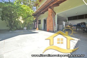 Casa no bairro Centro, Lado Linha
