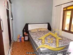 Casa no bairro Belmira Novaes, Lado Linha