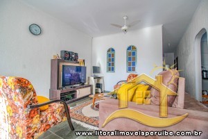 Casa no bairro Belmira Novaes, Lado Linha