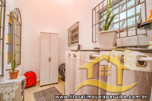 Casa no bairro Belmira Novaes, Lado Linha