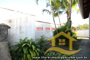 Casa no bairro Belmira Novaes, Lado Linha