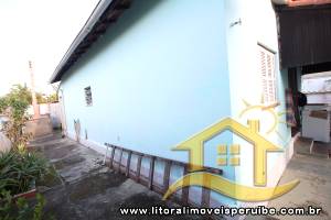 Casa no bairro Belmira Novaes, Lado Linha