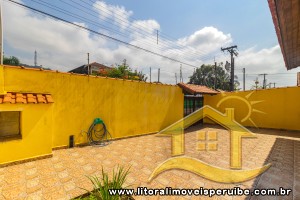 Casa no bairro Belmira Novaes, Lado Linha