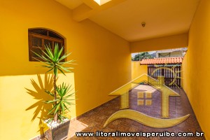 Casa no bairro Belmira Novaes, Lado Linha
