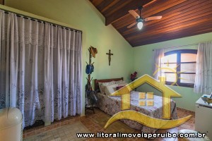 Casa no bairro Belmira Novaes, Lado Linha
