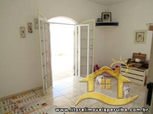 Casa no bairro Belmira Novaes, Lado Praia