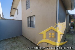 Casa no bairro Jardim Peruíbe, Pós Linha